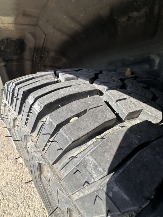 Продам покрышки Yokohama