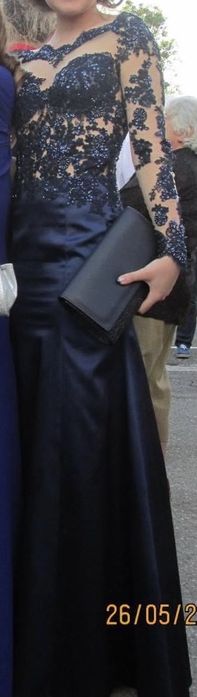 Абитуриентска рокля