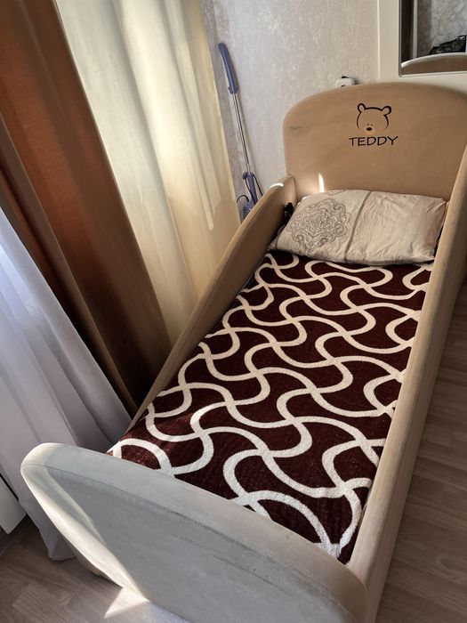 Продам датскую кровать