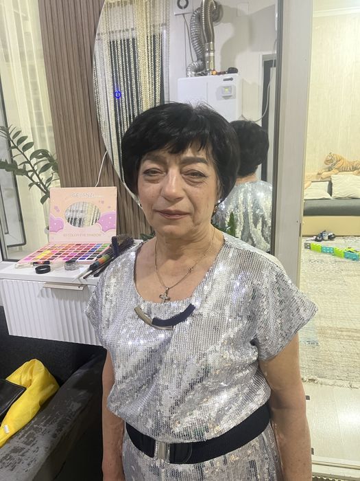 Предлагаю маникюр с гелевым покрытием .