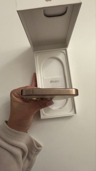 Iphone 16 pro 256GB Desert Titanium