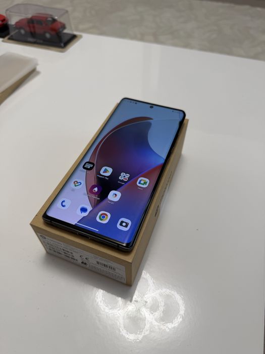 Motorola Edge 30 Ultra 12GB RAM 256GB