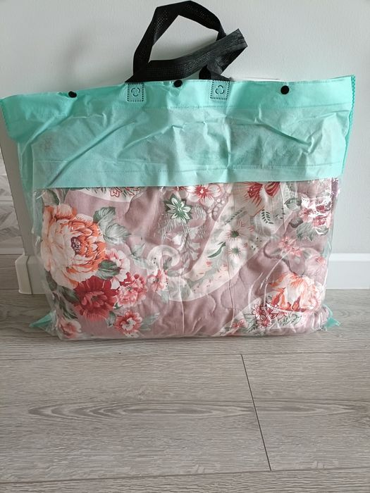 Одеяло новое тонкое