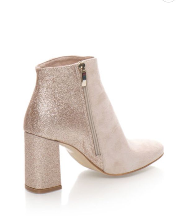 Страхотни велурени боти с лъскав панел Zeelane