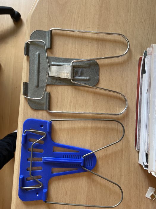 Подставка дял книг