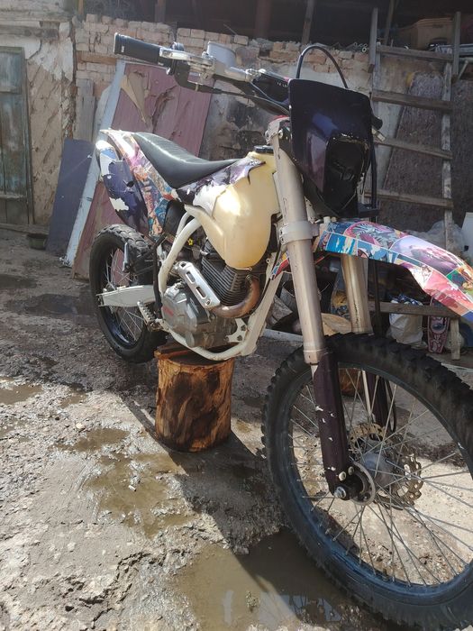 Мотоцикл Vilimi срочно