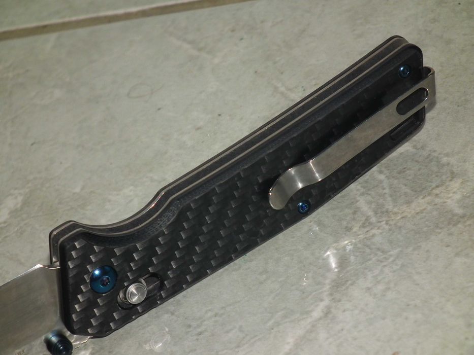 Briceag cutit Ganzo F 7601-CF nou, cutie, Carbon Fiber 440 C axis lock