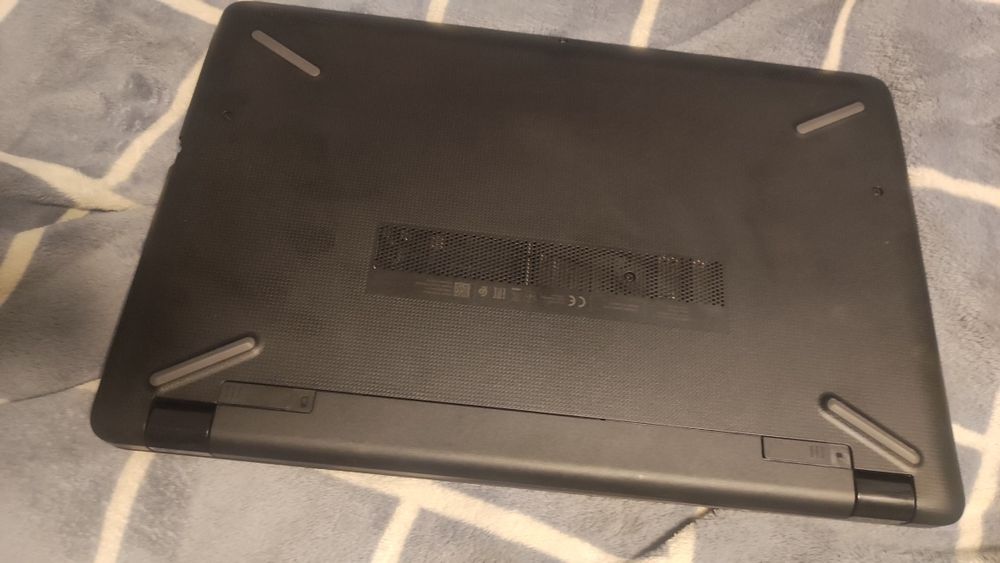 Продам офисный Ноутбук HP  250 g6 на ddr4