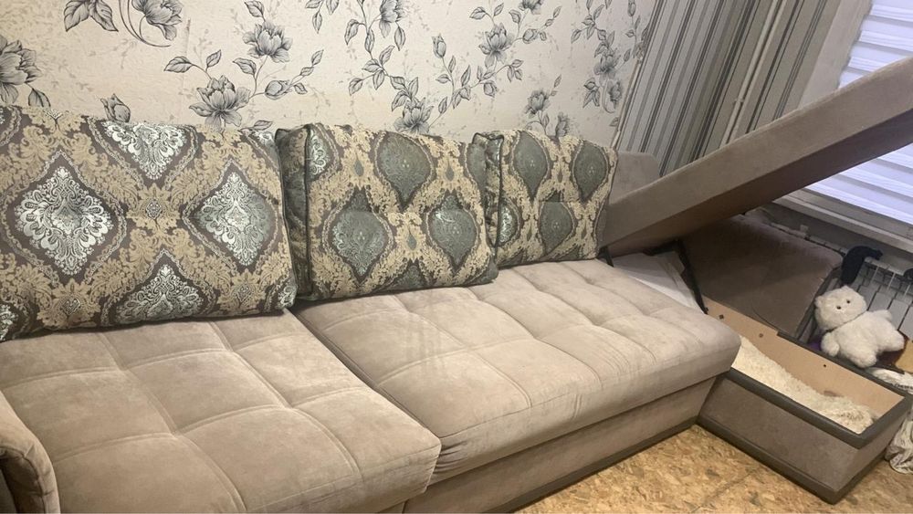 Диван беларусский, 3 метра , бу