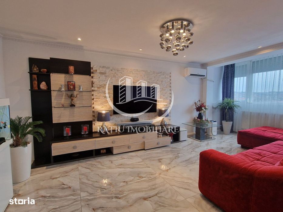 Apartament cu 3 camere | Ascensor | Rogerius | Oradea