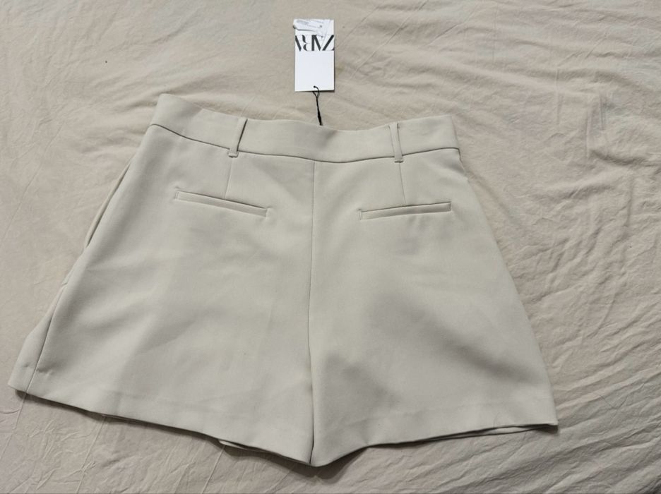 Шорты Zara, с этикеткой