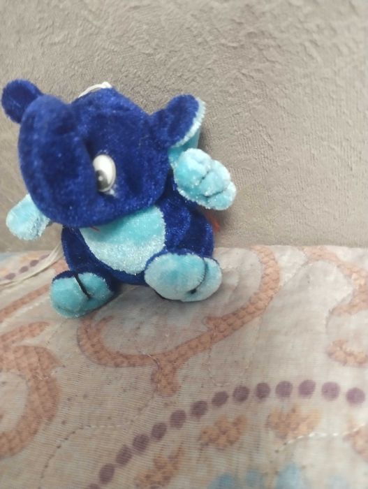 Продам игрушки 1шт 500тг