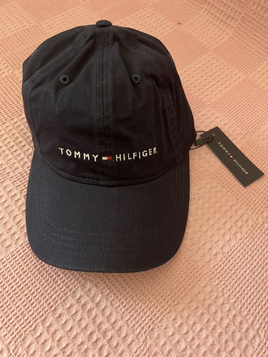 Кепки шапки Tommy Calvin