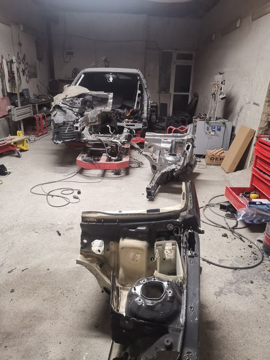 Авто тенекеджийски услуги на стенд