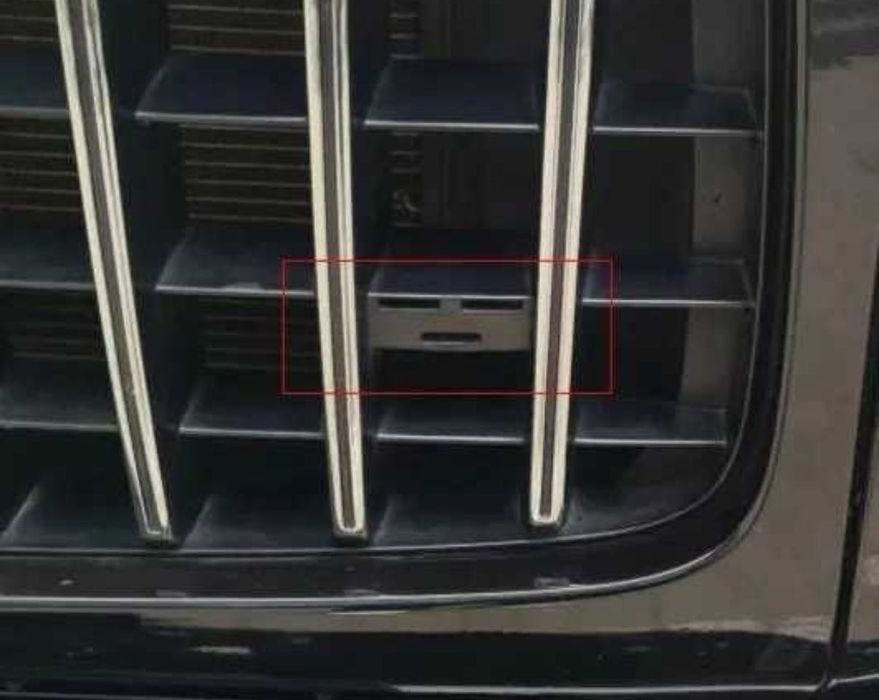 Емблема AMG за предна решетка Mercedes