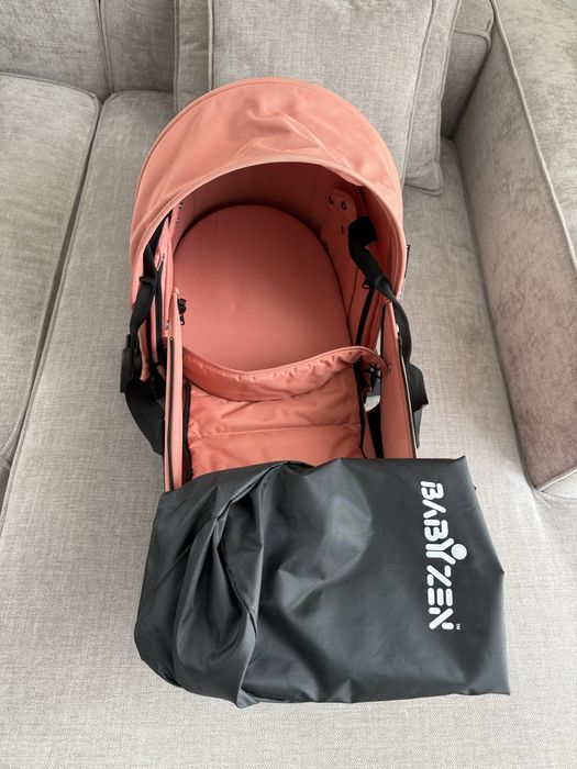 Yoyo люлюька в красивом цвета