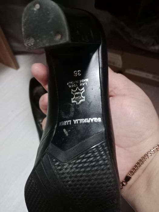 Продам туфли, кожаные, Италия производство.