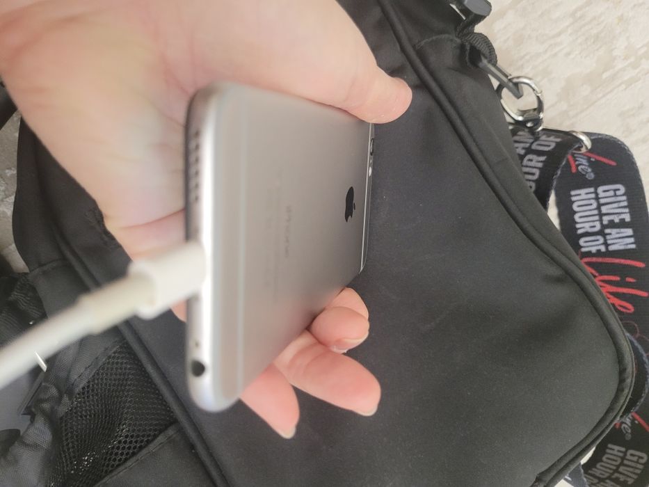 Продам айфон 6 iPhone 6