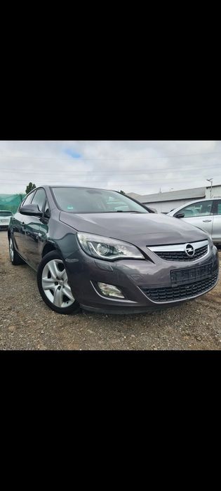 Opel Astra Opel Astra J, 1.4 benzina-140cp