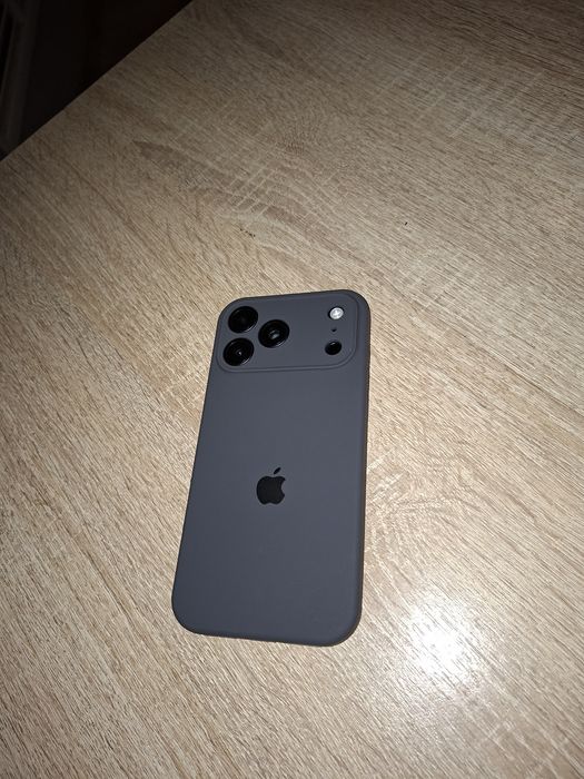 iphone 11 pro max. 64gb