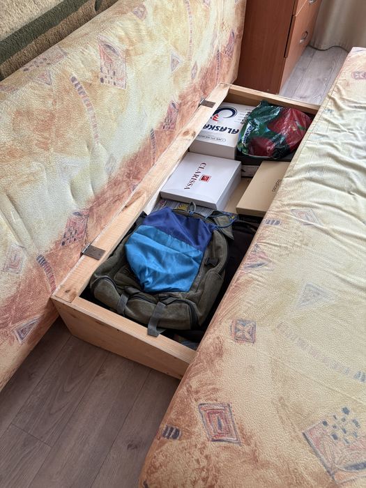 Продам диван в отличном состоянии