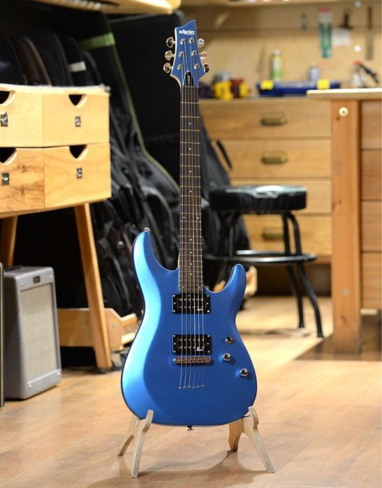 Электрогитара и Комбоусилитель Schecter, Micro cube