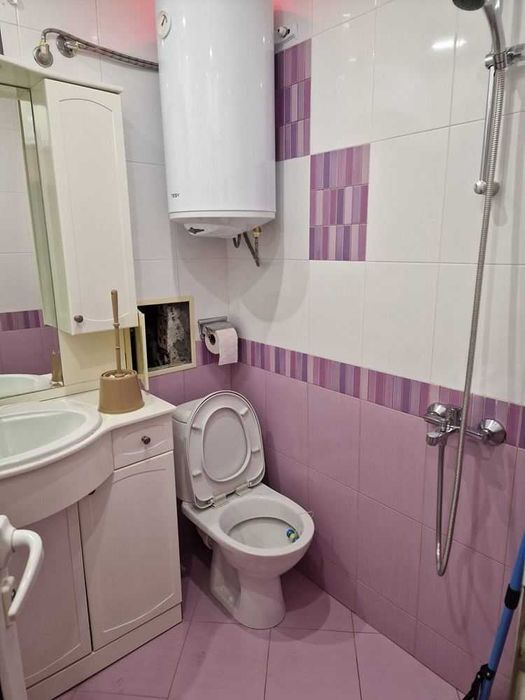 Дава се под наем Двустаен апартамент в Пловдив, Изгрев - 45 кв.м за 255 € - Снимка #2