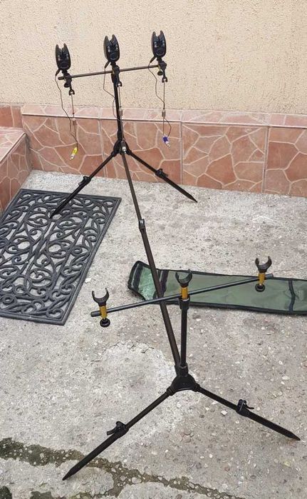 Rod pod pentru 3 lansete Full Echipat 3 Senzori + 3 Swingeri cu lumina