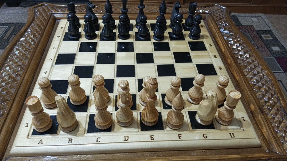 Нарды  шахматы,стол шахматный