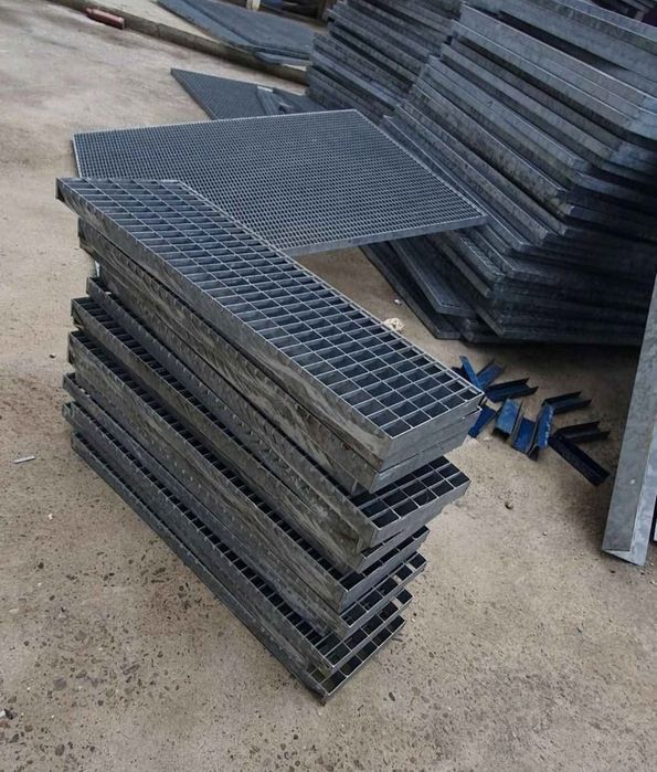 Trepte zincate 88x27