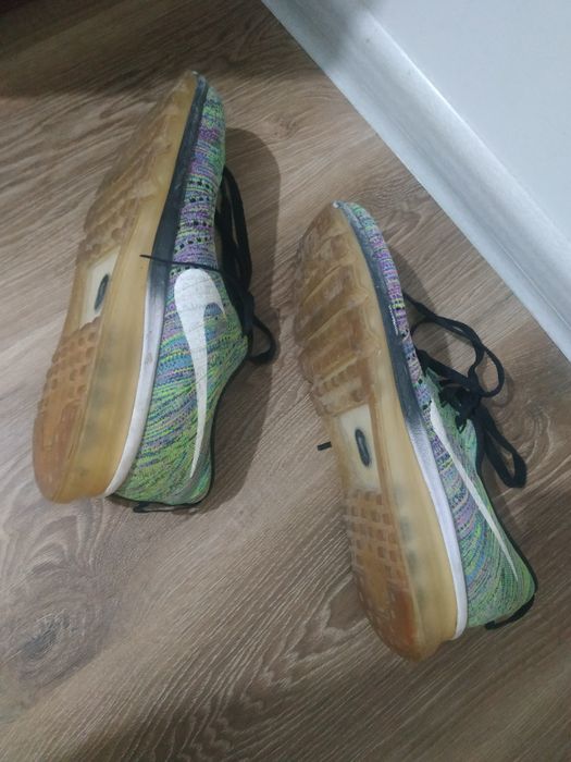 Кросовки отличные,фирмы NIKE оригинал размер 41 ,в отличном состоянии,