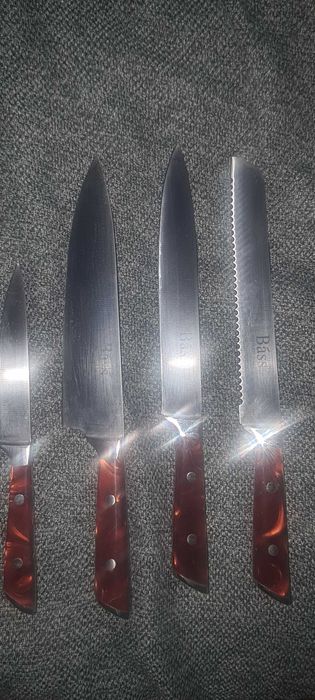 четери ножа bass