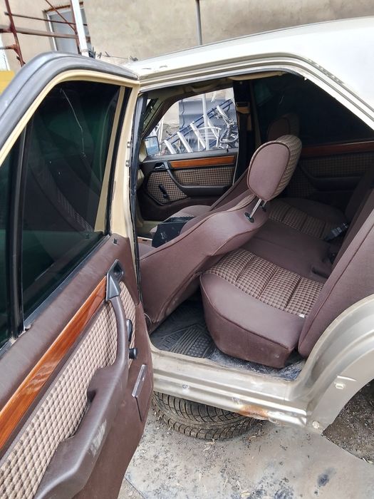 Запчасти Мерседес 124