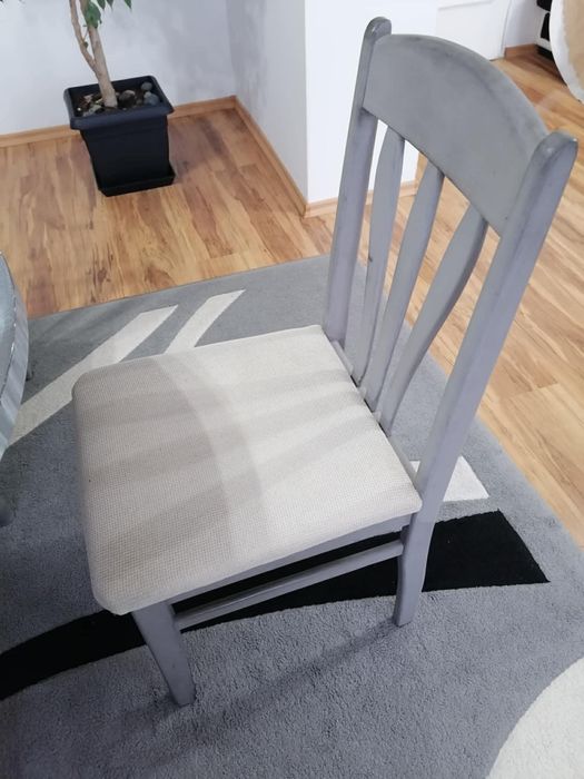 Трапезна маса с шест стола