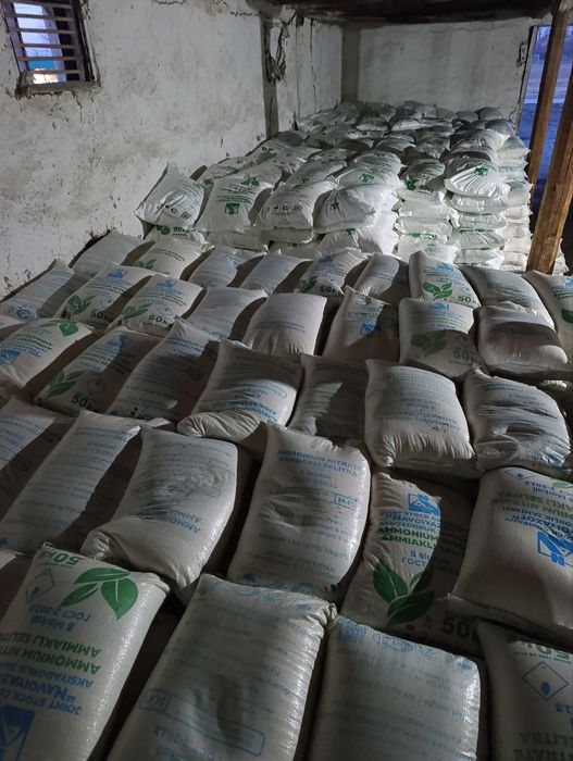 Mineral oʻgʻit sotaman.