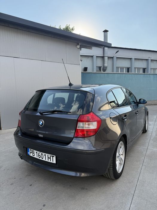 Продавам BMW 120i