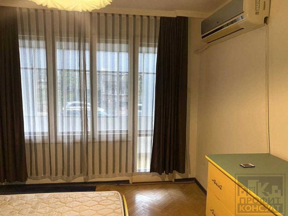 Тристаен апартамен в центъра на гр.Велико Търново