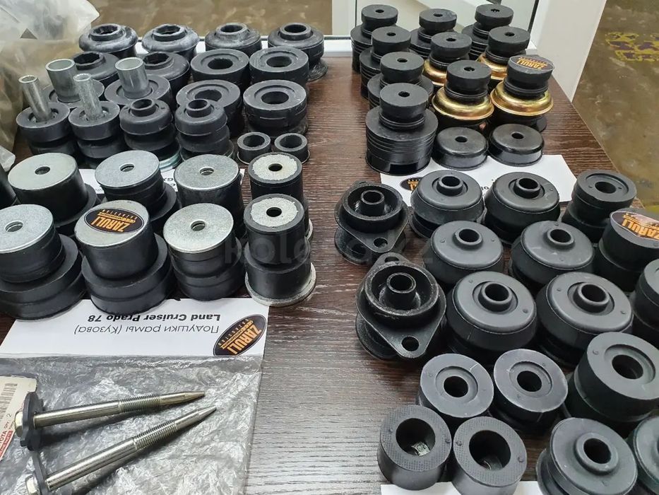 Подушки кузова Land cruiser 100