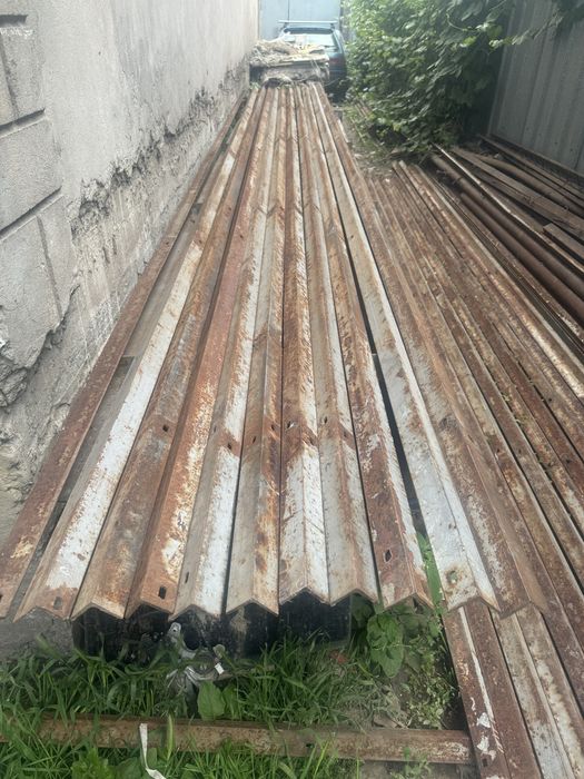 Продам металлический уголок 50*50*5
