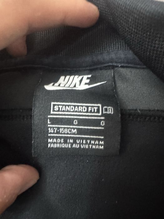 Нов Оригинален nike air екип размер:147-158 височена