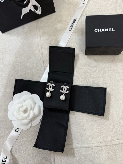 Серьги Шанель с упаковкой