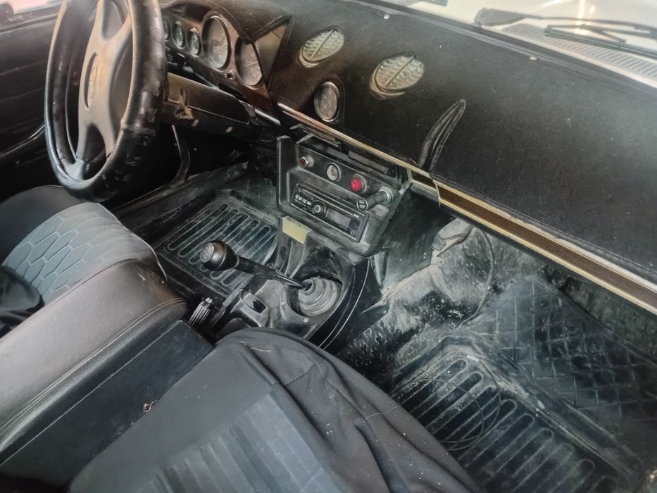 VAZ 2106 sotiladi 1987 yil