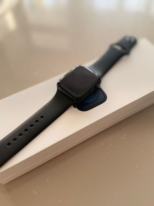 Продам Apple Watch 9 45 m