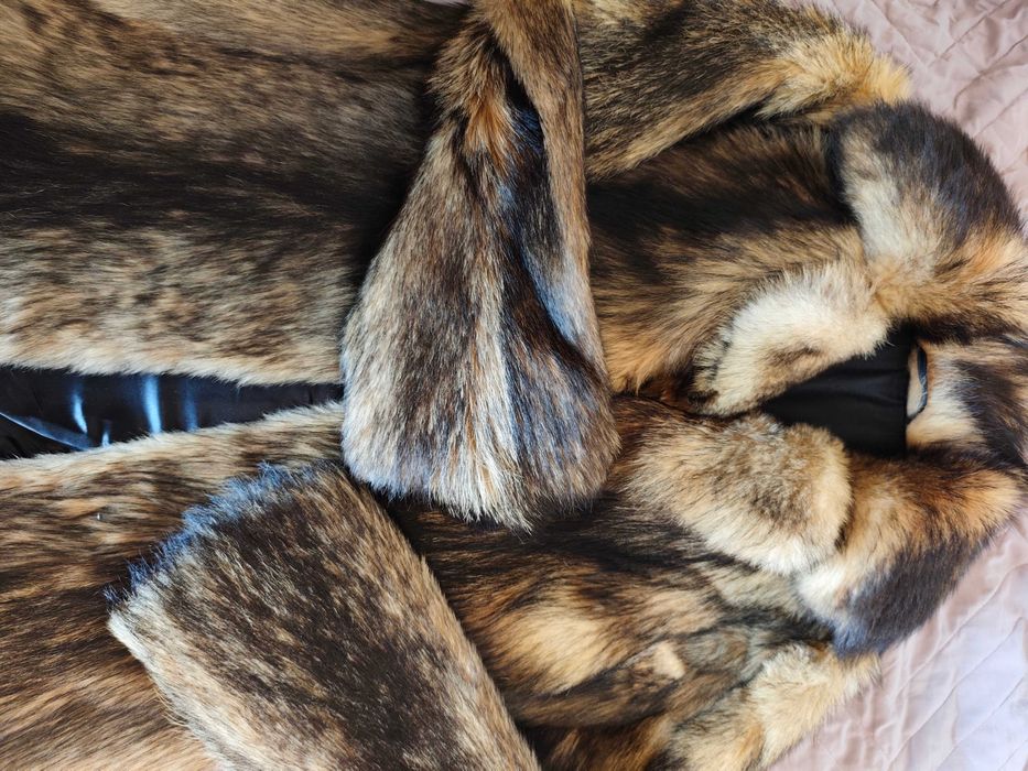 Кожено палто и шапка