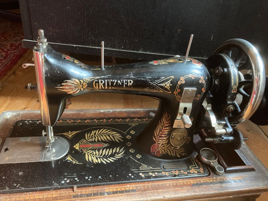 Работеща шевна машина Гринцер