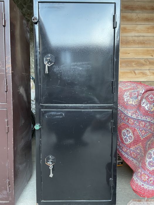 Сейфы двухэтажные..