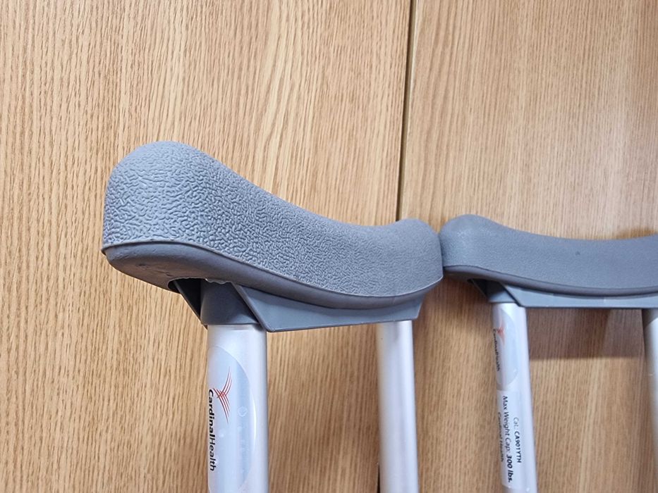 Carje sub brat reglabile, aluminiu, pentru copii