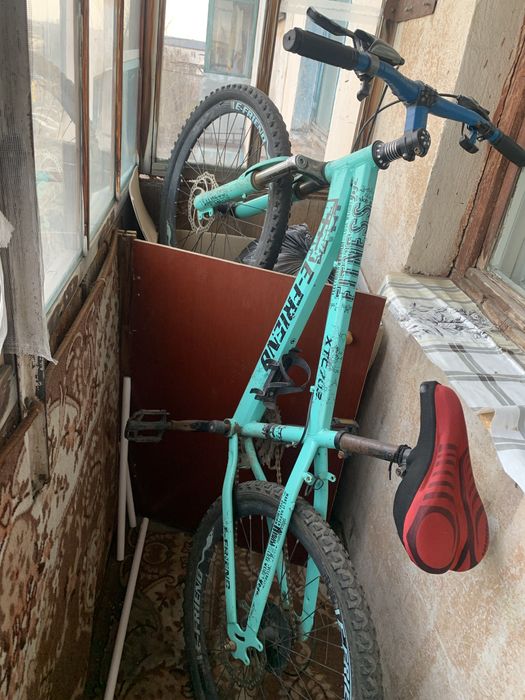 Продам два велика