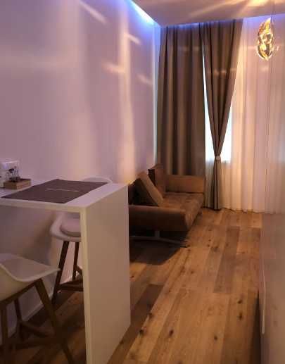 Дава се под наем Едностаен апартамент в Пловдив, Изгрев - 45 кв.м за 153 € - Снимка #1