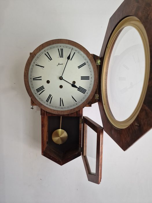 Настенные часы из Германия